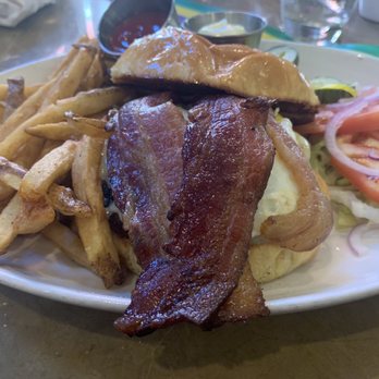 Tableau - Tableau Cheeseburger with added fried egg & bacon - Cajun/Creole Near Me - New Orleans, Louisiana Tableau - Tableau Cheeseburger with added fried egg & bacon - Cajun/Creole Near Me - New Orleans, Louisiana