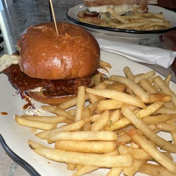 Heidelberg Cafe & Bistro - Nashville Chicken & Chicken Artichoke w/ Fries - Breakfast & Brunch Near Me - Laguna Beach, California Heidelberg Cafe & Bistro - Nashville Chicken & Chicken Artichoke w/ Fries - Breakfast & Brunch Near Me - Laguna Beach, California