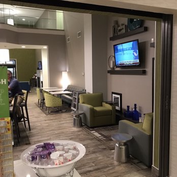 Hampton Inn White House - Dining area - Hotels Near Me - White House, Tennessee