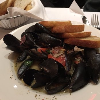 Centro - Mussels appetizer - so garlicky and yummy. I highly recommend it. - New American Near Me - Des Moines, Iowa Centro - Mussels appetizer - so garlicky and yummy. I highly recommend it. - New American Near Me - Des Moines, Iowa