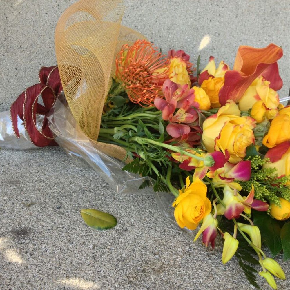 Petal Pushers Florist - We had a small budget ($25) and asked for a boquet to fit it. He whipped up this beauty in 15 minutes. Amazing! - Florists Near Me - Los Angeles, California Petal Pushers Florist - We had a small budget ($25) and asked for a boquet to fit it. He whipped up this beauty in 15 minutes. Amazing! - Florists Near Me - Los Angeles, California
