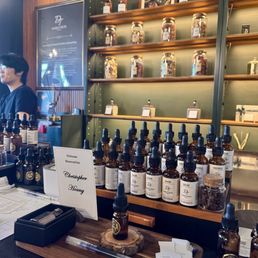 Fragrance creation station