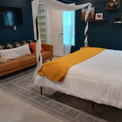 Let's Shine Cleaning - Bedroom suite
