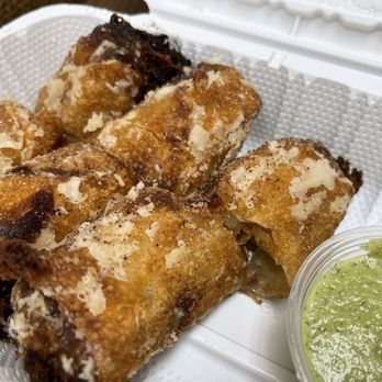Oli's Kitchen - Philly Cheese Egg Rolls - Breakfast & Brunch Near Me - Honolulu, Hawaii