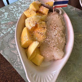 Honey's Thai Kitchen - Mango sticky rice - Thai Near Me - Fremont, Nebraska Honey's Thai Kitchen - Mango sticky rice - Thai Near Me - Fremont, Nebraska