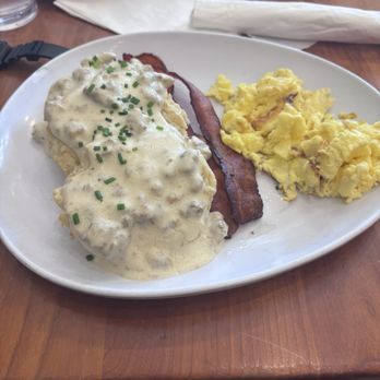 Ruby Slipper Decatur - Biscuits & Gravy - Breakfast & Brunch Near Me - New Orleans, Louisiana Ruby Slipper Decatur - Biscuits & Gravy - Breakfast & Brunch Near Me - New Orleans, Louisiana