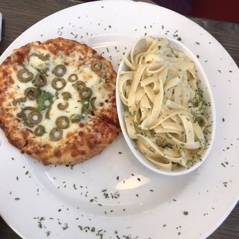 Gabriel Pizza - Pizza and Pasta combo (Fettuccine Alfredo) - Pizza Near Me - Ottawa, Ontario