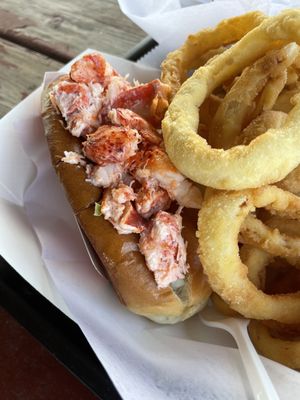 Crosby's Drive-In by null