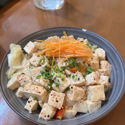 Tampereen Kauppahalli - Tofu rice bowl