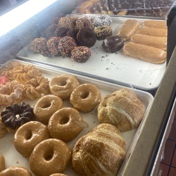 Gilroy Donut House - Donuts Near Me - Gilroy, California Gilroy Donut House - Donuts Near Me - Gilroy, California