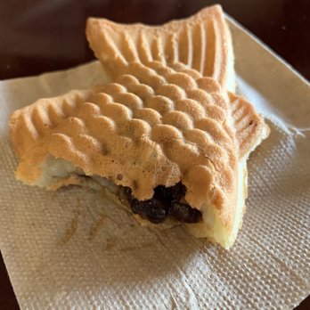 Okrumong - Red bean taiyaki - Desserts Near Me - Torrance, California