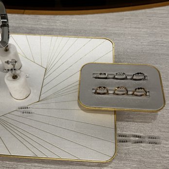 Chaumet - Jewelry Near Me - Paris, 75