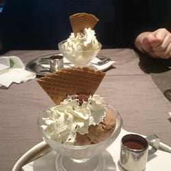Chez Joseph - Dame blanche et dame noir.
