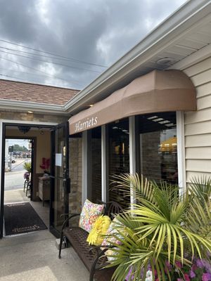 Harriet's Kitchen by null