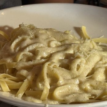 The Old Spaghetti Factory - Fettuccine Alfredo - Italian Near Me - Elk Grove, California