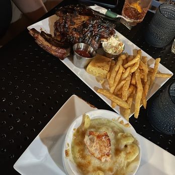 Lighthouse Grill - Full rack of ribs and lobster mac - American Near Me - Lake George, New York