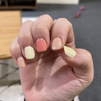 Red Nail Salon - No-chip gel manicure ($40) - Nail Salons Near Me - Chicago, Illinois Red Nail Salon - No-chip gel manicure ($40) - Nail Salons Near Me - Chicago, Illinois