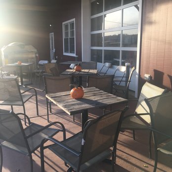 Terhune Orchards - Outdoor seating. - Fruits & Veggies Near Me - Princeton, New Jersey