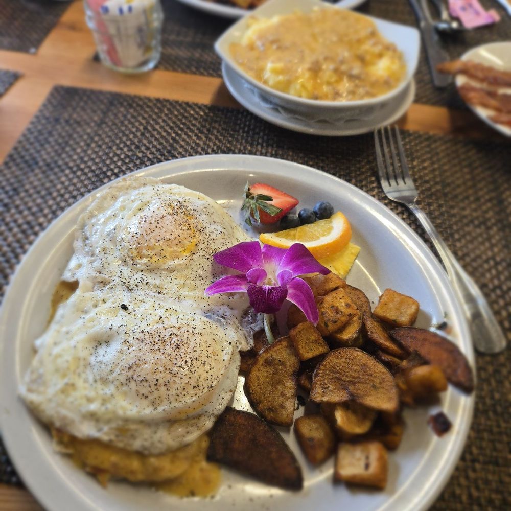 Cafe Volo - SOS..eggs on English with sausage gravy...delish - Cafes Near Me - West Hampton Beach, New York
