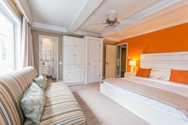 Canalside Inn by null