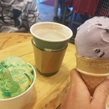 Yellowstone Perk - Huge scoops! huckleberry in a cone, Bobcat batter in a cup. You HAVE to at least try a sample of the Bobcat batter, its AMAZING! - Coffee & Tea Near Me - Gardiner, Montana Yellowstone Perk - Huge scoops! huckleberry in a cone, Bobcat batter in a cup. You HAVE to at least try a sample of the Bobcat batter, its AMAZING! - Coffee & Tea Near Me - Gardiner, Montana