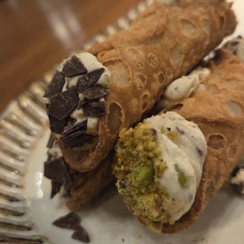 Ai Pazzi - Cannoli - Italian Near Me - Las Vegas, Nevada