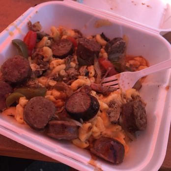 Big D's  - Mac and cheese with sausage peppers and pulled pork! So good - Food Trucks Near Me - Lebanon, Oregon