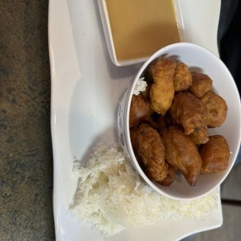 Teriyaki Wok 8 - Breaded Almond chicken, gravy on the side - Japanese Near Me - Granite Falls, Washington Teriyaki Wok 8 - Breaded Almond chicken, gravy on the side - Japanese Near Me - Granite Falls, Washington