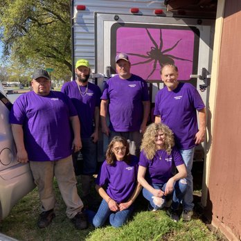 Glenna"s Pest Control - Most of our Glenna's Pest family, James, Anthony, Dusty, Ronnie, Michelle and Melanie. - Pest Control Near Me - Bossier City, Louisiana Glenna"s Pest Control - Most of our Glenna's Pest family, James, Anthony, Dusty, Ronnie, Michelle and Melanie. - Pest Control Near Me - Bossier City, Louisiana