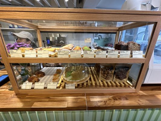 Sift Cakes and Cookies by null