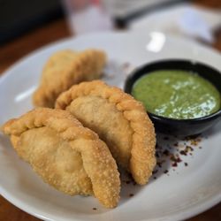 Ave Maria Restaurant - Empanadas de queso
