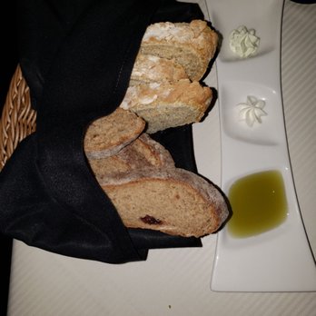 La Frida - Bread with delicious infused butter and olive oil - Mexican Near Me - Paraiso Escondido, BCS La Frida - Bread with delicious infused butter and olive oil - Mexican Near Me - Paraiso Escondido, BCS