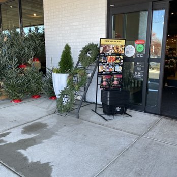 The Fresh Market - Entrance - Grocery Near Me - Gambrills, Maryland The Fresh Market - Entrance - Grocery Near Me - Gambrills, Maryland
