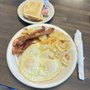Nikki's Cafe