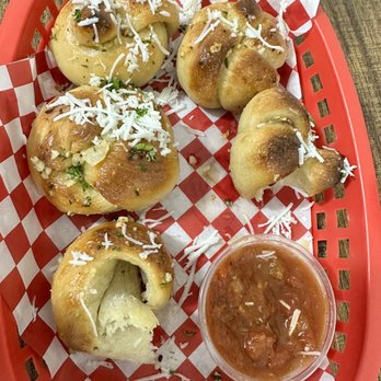 Plant Pizza - Garlic rolls - Vegan Near Me - Cooper City, Florida Plant Pizza - Garlic rolls - Vegan Near Me - Cooper City, Florida