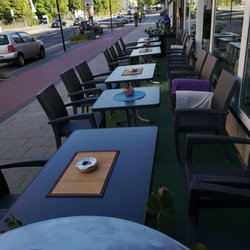 Apollon - Ein Tisch ist für uns reserviert.