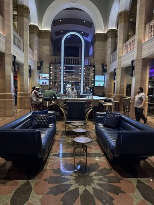 THE MIDLAND HOTEL, Chicago, a Tribute Portfolio Hotel by null