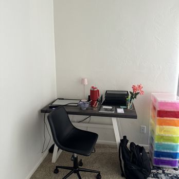 A-Snap Transport and Hauling - Desk & Chair - Junk Removal & Hauling Near Me - Tucson, Arizona A-Snap Transport and Hauling - Desk & Chair - Junk Removal & Hauling Near Me - Tucson, Arizona
