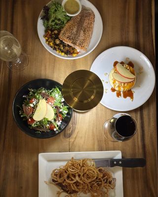 The Surfing Pig Hawaii by null