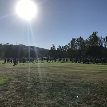 Rose Bowl Stadium - Line at the entrance- - Stadiums & Arenas Near Me - Pasadena, California