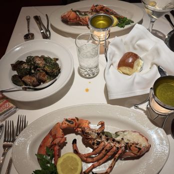 Shaw's Crab House - Lobster Louie & Crispy Brussel Sprouts - Seafood Near Me - Chicago, Illinois Shaw's Crab House - Lobster Louie & Crispy Brussel Sprouts - Seafood Near Me - Chicago, Illinois