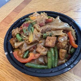 Gimme More Thai - VN3. Pad Kee Mao (Drunken Noodle) Vegetarian/Vegan - Thai Near Me - Rockville, Maryland Gimme More Thai - VN3. Pad Kee Mao (Drunken Noodle) Vegetarian/Vegan - Thai Near Me - Rockville, Maryland