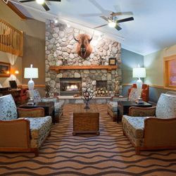 AmericInn by Wyndham Grafton - Lobby
