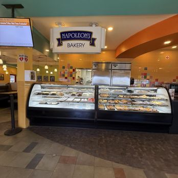 Zippy's Waipahu - Napoleon counter - Diners Near Me - Waipahu, Hawaii