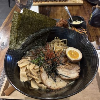 Maguro - Tonkotsu Ramen - Sushi Bars Near Me - Brookline, Massachusetts