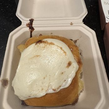 The Hive - Classic Cinnamon Roll - Coffee & Tea Near Me - Hoboken, New Jersey