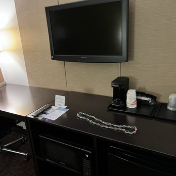 Sleep Inn & Suites - Huge desk - Hotels Near Me - Cave City, Kentucky Sleep Inn & Suites - Huge desk - Hotels Near Me - Cave City, Kentucky