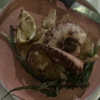 Reyna on King - Tapas Bars Near Me - Toronto, Ontario
