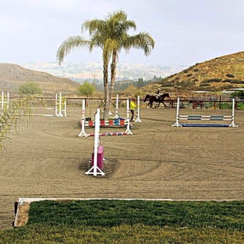 Breezeway Farms - Out beautiful arena - Horseback Riding Near Me - Temecula, California