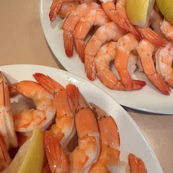 Whole Foods Market - Had to replatter because ice all over them and was ripped off because clearly two diffemt sizes - Grocery Near Me - Wayne, New Jersey